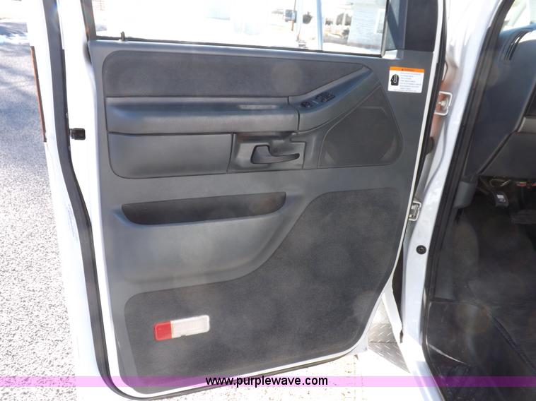 image for item I9244 1996 Ford Econoline E350 ambulance