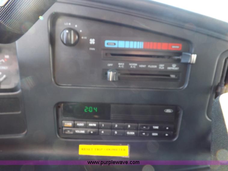 image for item I9244 1996 Ford Econoline E350 ambulance