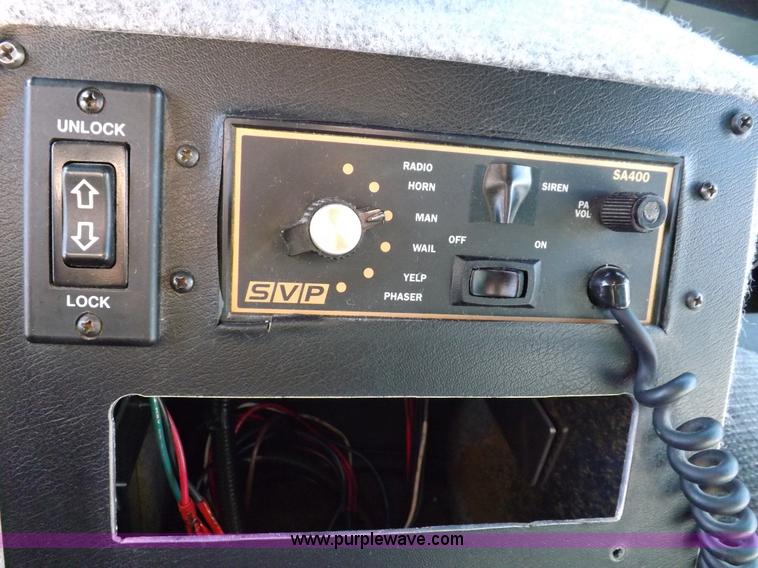 image for item I9244 1996 Ford Econoline E350 ambulance