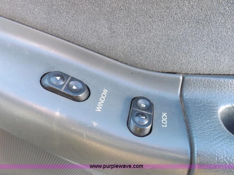 image for item I9244 1996 Ford Econoline E350 ambulance