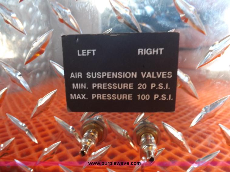 image for item I9244 1996 Ford Econoline E350 ambulance