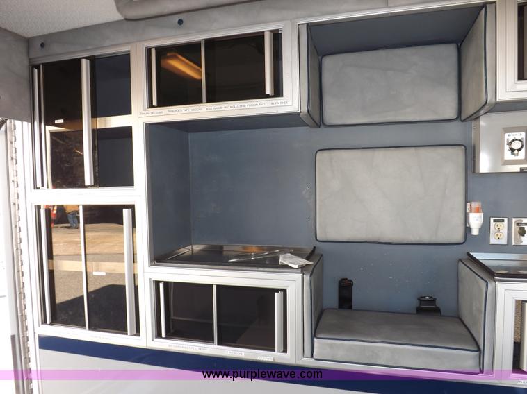 image for item I9244 1996 Ford Econoline E350 ambulance