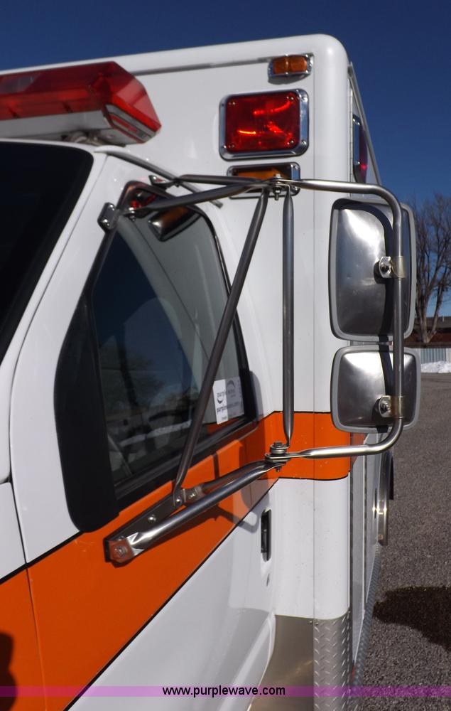 image for item I9244 1996 Ford Econoline E350 ambulance