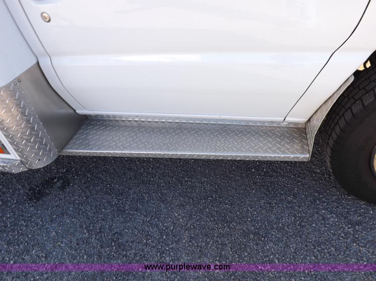 image for item I9244 1996 Ford Econoline E350 ambulance