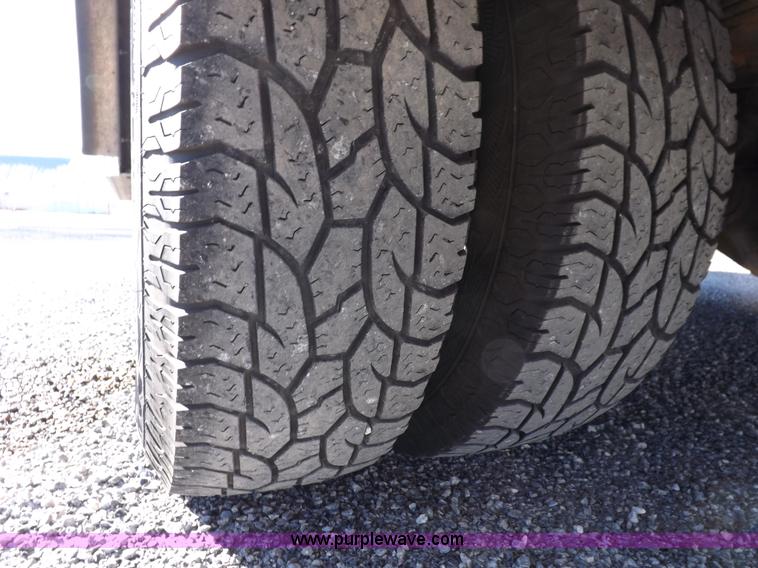 image for item I9244 1996 Ford Econoline E350 ambulance