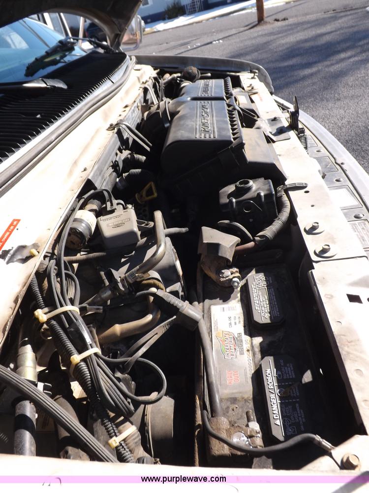 image for item I9244 1996 Ford Econoline E350 ambulance