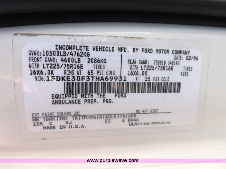 image for item I9244 1996 Ford Econoline E350 ambulance