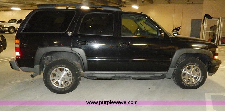 image for item I9450 2003 Chevrolet Tahoe Z71 SUV