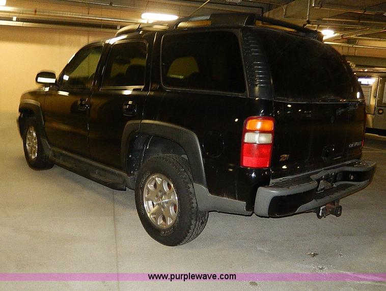 image for item I9450 2003 Chevrolet Tahoe Z71 SUV