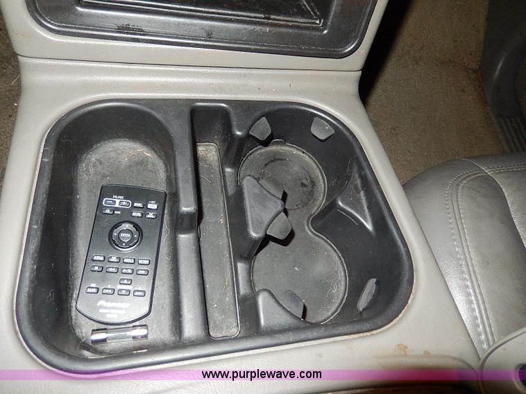 image for item I9450 2003 Chevrolet Tahoe Z71 SUV