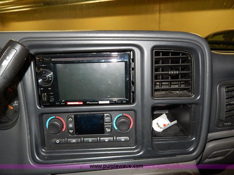 image for item I9450 2003 Chevrolet Tahoe Z71 SUV