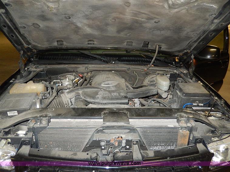 image for item I9450 2003 Chevrolet Tahoe Z71 SUV