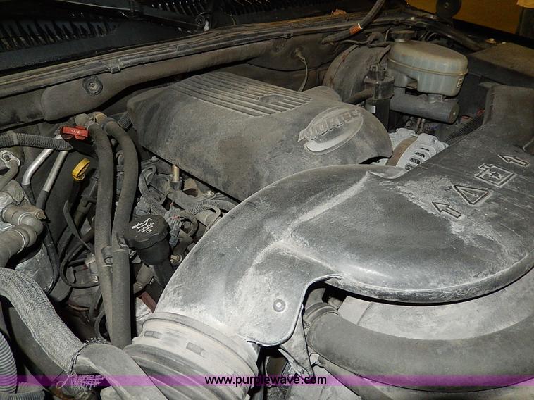 image for item I9450 2003 Chevrolet Tahoe Z71 SUV