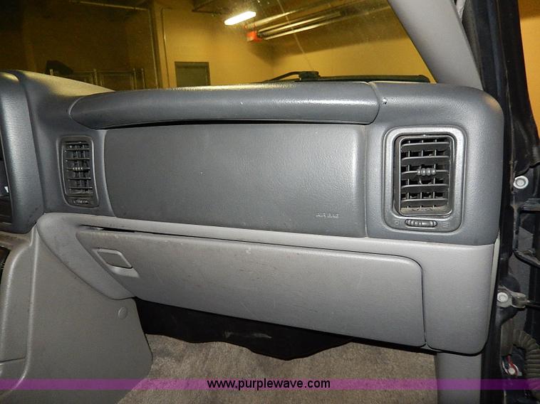 image for item I9450 2003 Chevrolet Tahoe Z71 SUV
