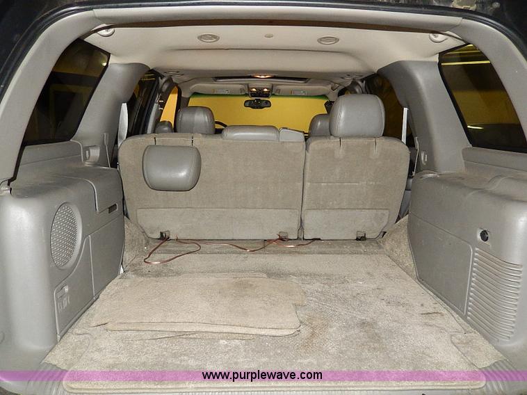 image for item I9450 2003 Chevrolet Tahoe Z71 SUV