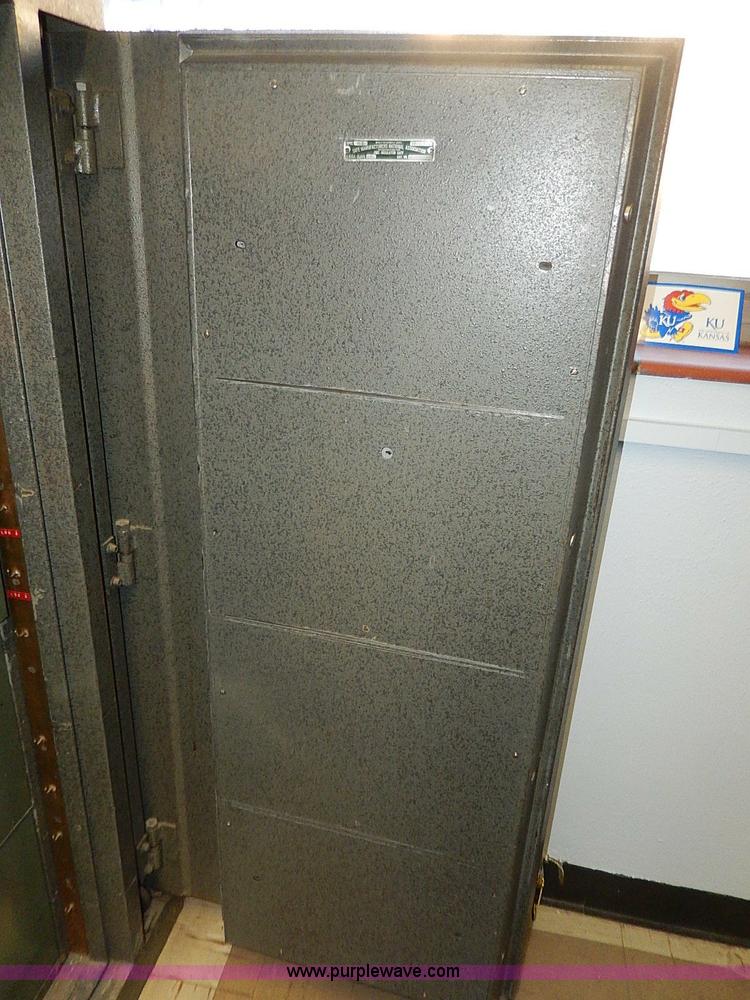 image for item I9455 SMNA fire proof combination safe