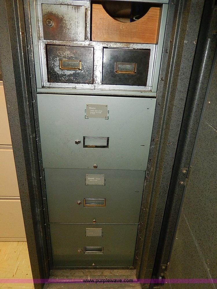 image for item I9455 SMNA fire proof combination safe