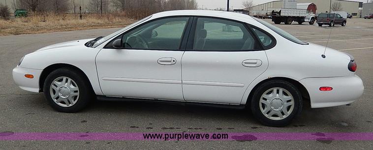 image for item I9478 1999 Ford Taurus LX