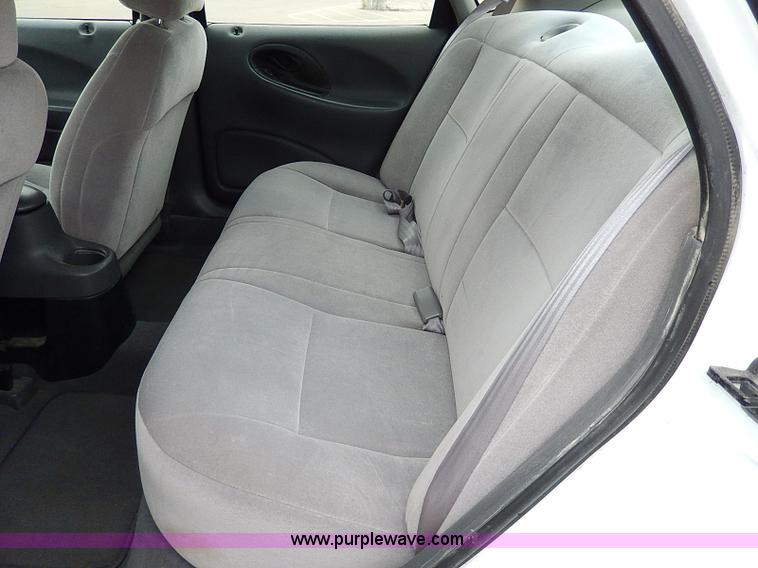 image for item I9478 1999 Ford Taurus LX