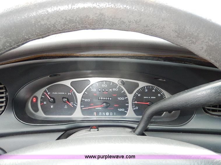 image for item I9478 1999 Ford Taurus LX