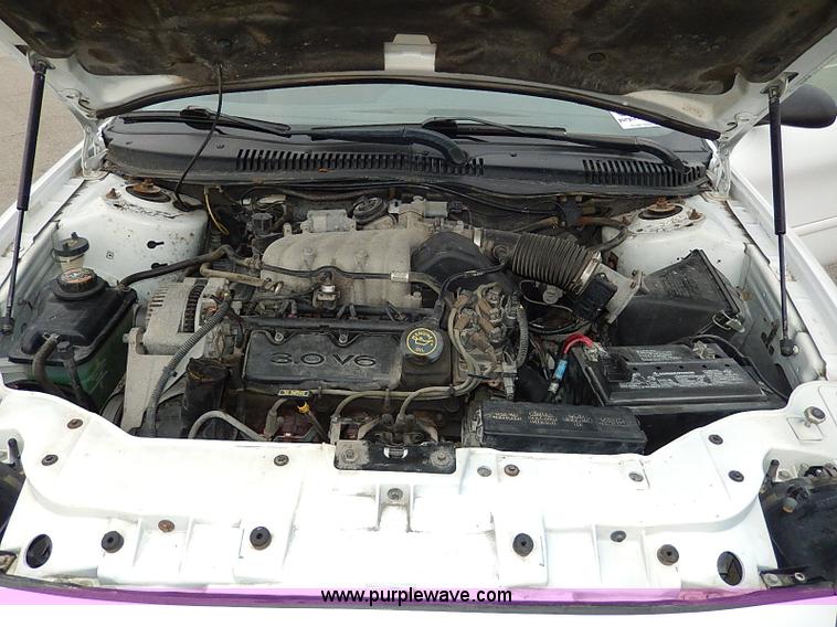 image for item I9478 1999 Ford Taurus LX