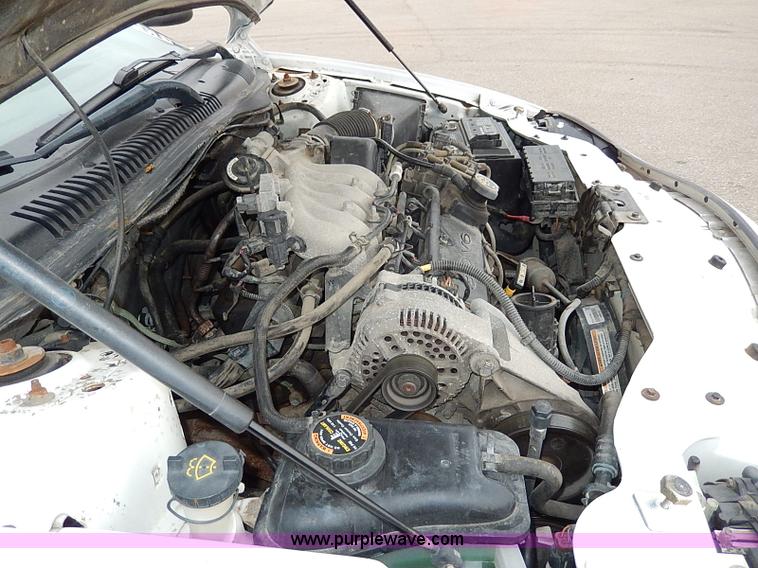 image for item I9478 1999 Ford Taurus LX