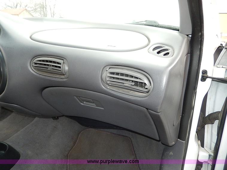 image for item I9478 1999 Ford Taurus LX