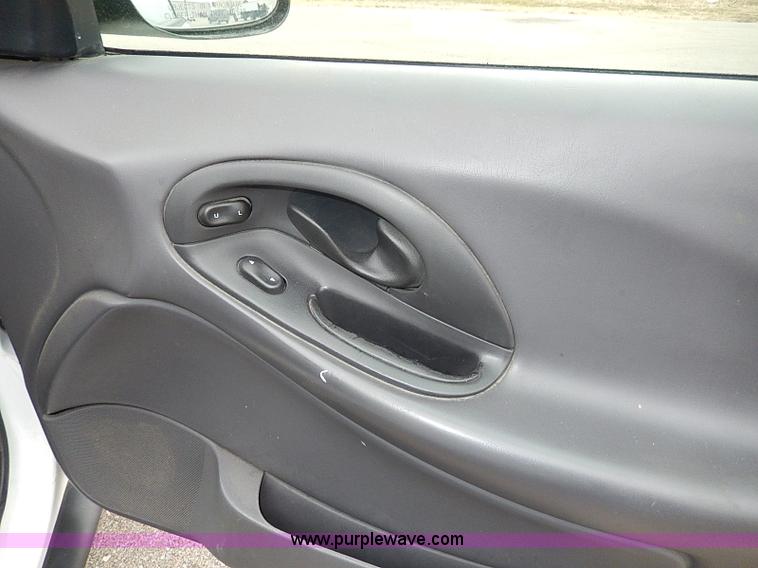 image for item I9478 1999 Ford Taurus LX