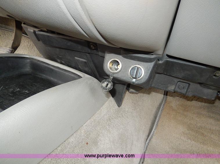 image for item I9480 2002 Chevrolet Blazer LS SUV