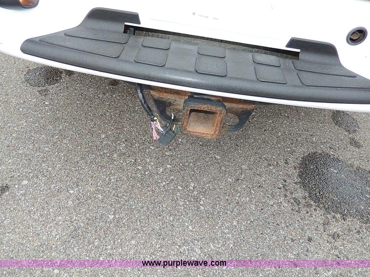 image for item I9480 2002 Chevrolet Blazer LS SUV