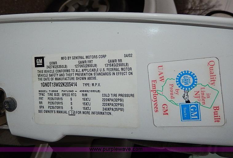 image for item I9480 2002 Chevrolet Blazer LS SUV