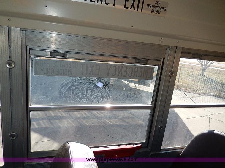 image for item I9500 1996 Ford B800 Bluebird school bus