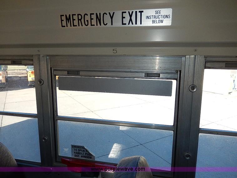 image for item I9500 1996 Ford B800 Bluebird school bus