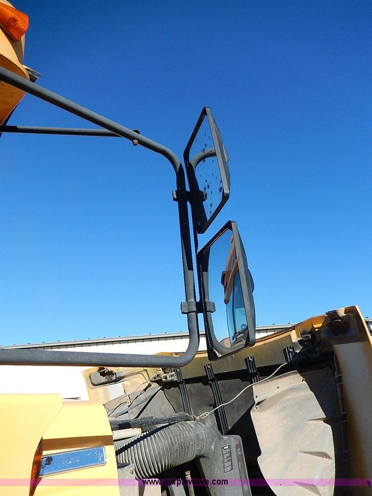 image for item I9500 1996 Ford B800 Bluebird school bus