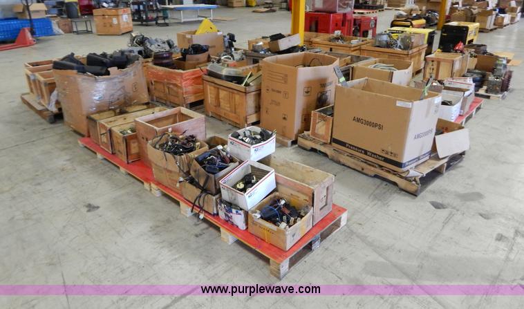 image for item AO9187 Assorted generator parts