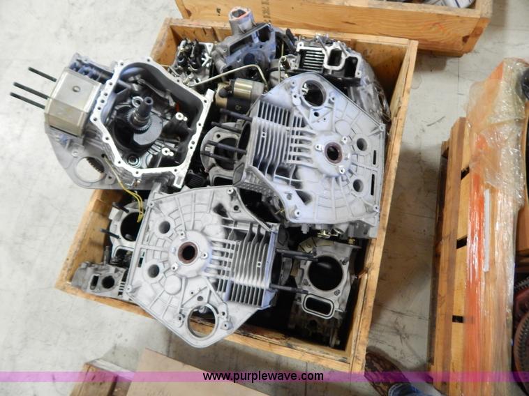 image for item AO9187 Assorted generator parts