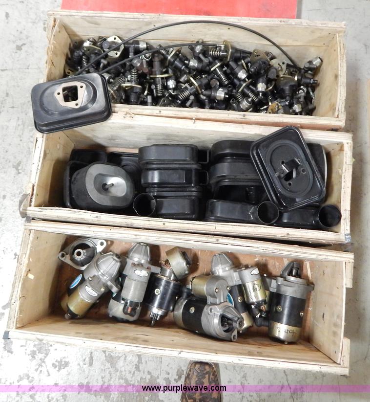 image for item AO9187 Assorted generator parts