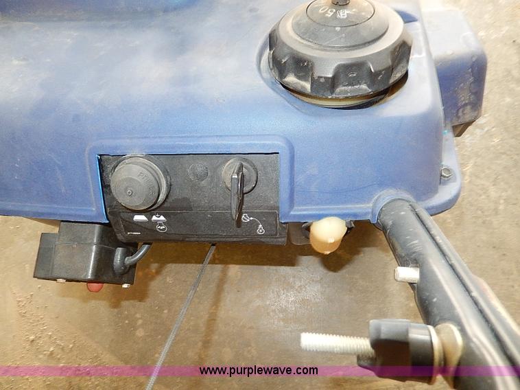 image for item AP9783 Mack 522 snow thrower