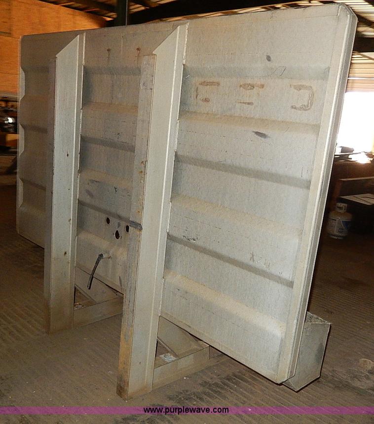 image for item AP9784 Merrit headache rack