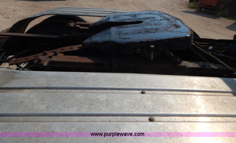 image for item B5826 1981 Mack R747-ST2337 semi truck