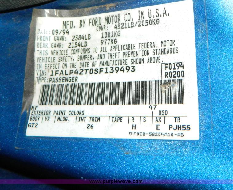 image for item D6039 1995 Ford Mustang GT