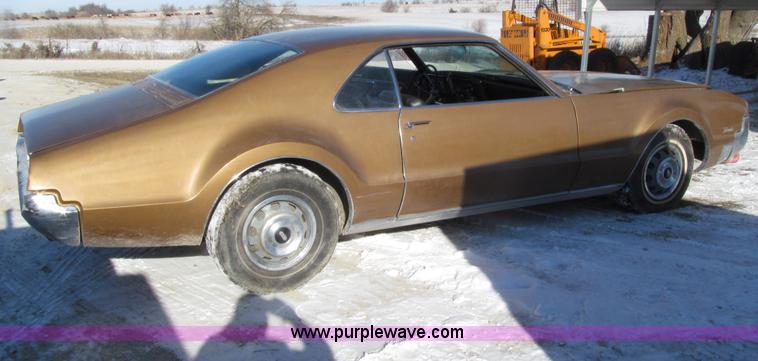 image for item E4643 1966 Oldsmobile Toronado