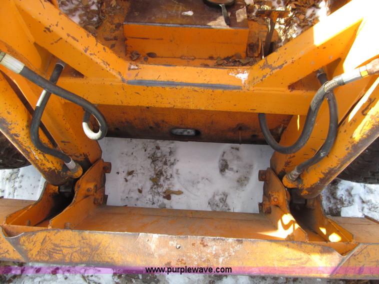 image for item E4644 1979 Case 1830 skid steer