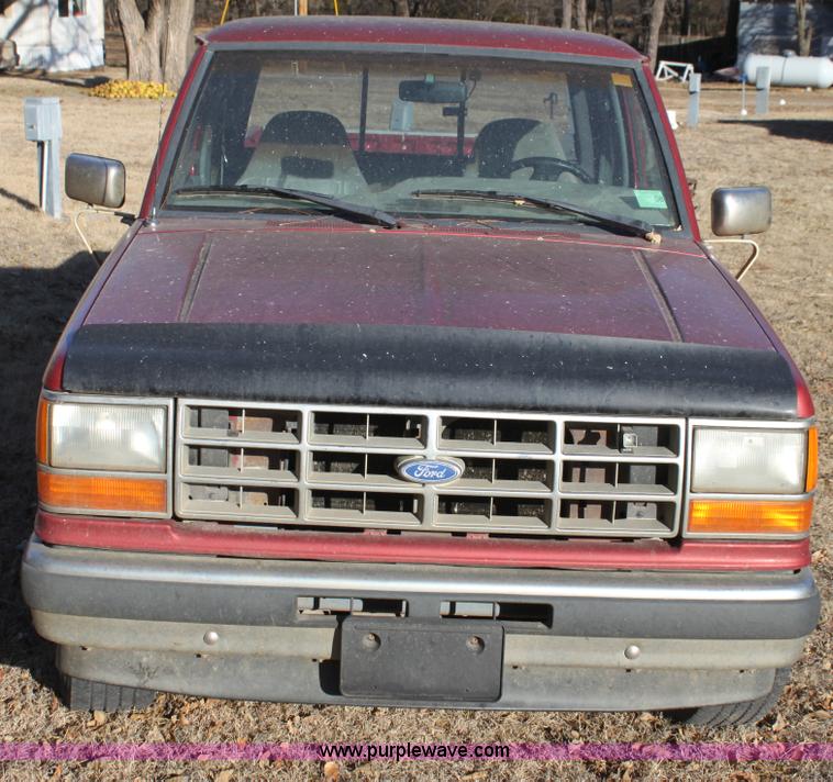 image for item G4415 1991 Ford Ranger XLT pickup truck
