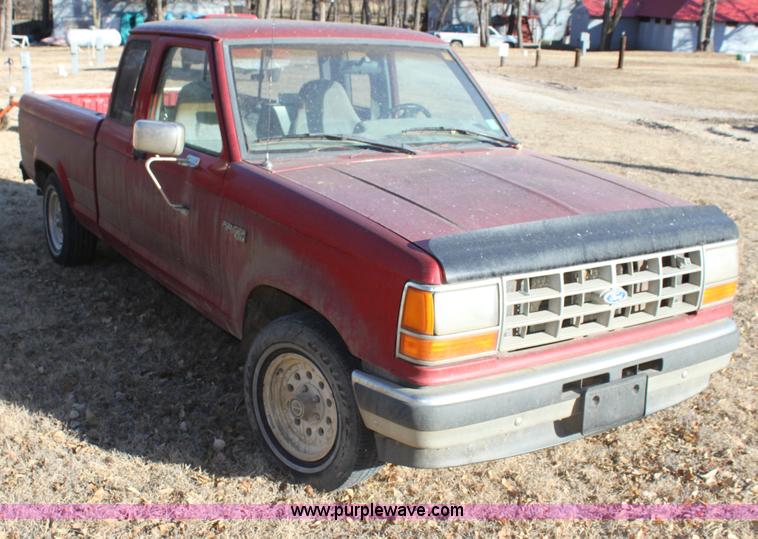 image for item G4415 1991 Ford Ranger XLT pickup truck