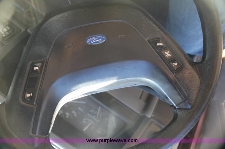 image for item G4415 1991 Ford Ranger XLT pickup truck