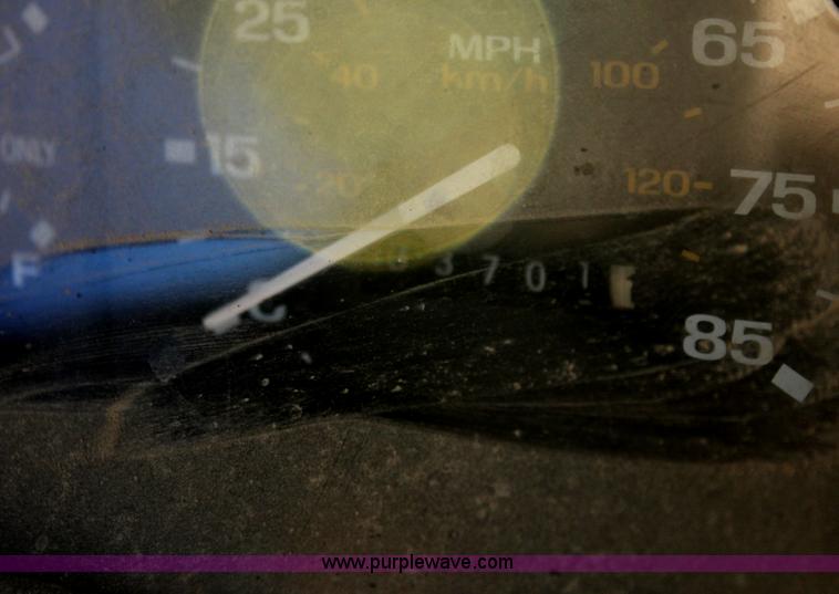 image for item G4415 1991 Ford Ranger XLT pickup truck