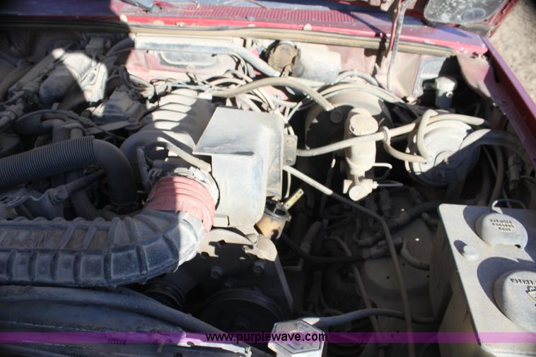 image for item G4415 1991 Ford Ranger XLT pickup truck