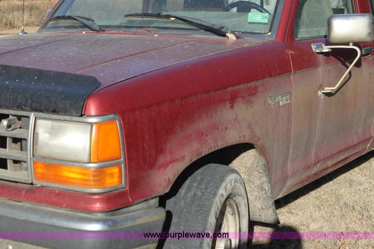 image for item G4415 1991 Ford Ranger XLT pickup truck