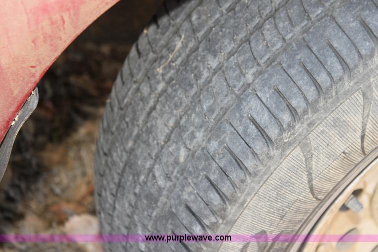 image for item G4415 1991 Ford Ranger XLT pickup truck